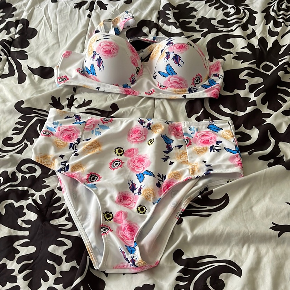 Floral high waisted two piece swimsuit